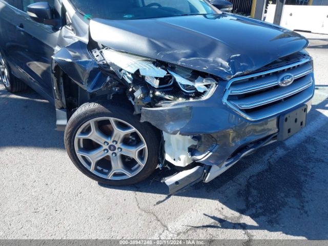 2017 FORD ESCAPE 1FMCU0J90HUA61864 Photo 5