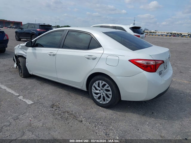 Toyota COROLLA LE 2019 5YFBURHE1KP877655 Image 3