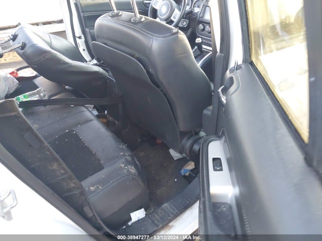 Jeep Compass Latitude 2015 1C4NJDEBXFD151966 Image 8