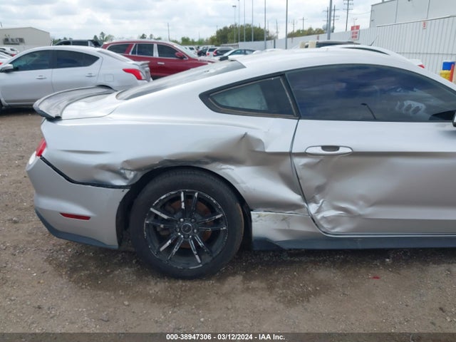 Ford Mustang Ecoboost 2017 1FA6P8TH6H5310258 Image 6