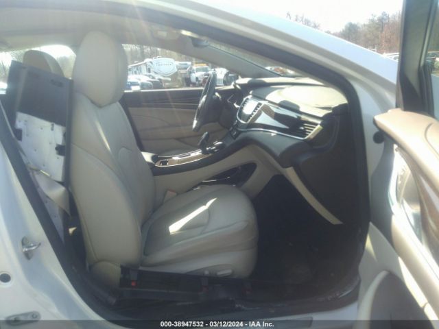 1G4ZR5SS9HU138919 Buick Lacrosse Premium