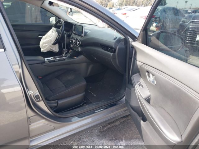 3N1AB8CV0NY232263 Nissan Sentra Sv Xtronic Cvt