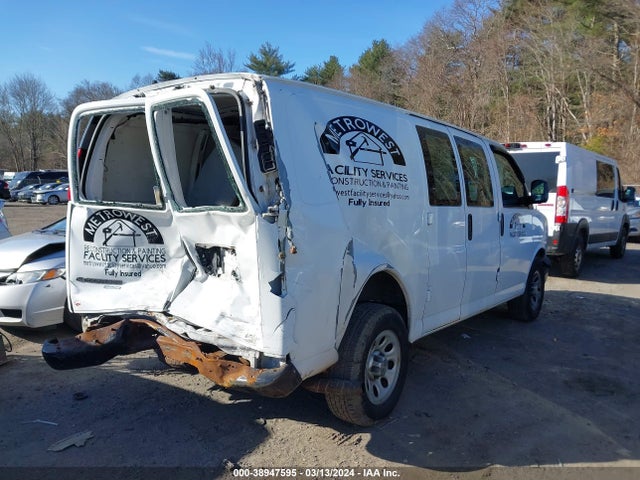 Chevrolet Express 1500 Work Van 2014 1GCSGAFX7E1129675 Image 4