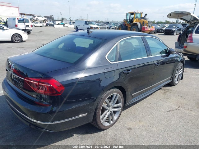 1VWDT7A38HC017579 Volkswagen Passat 1.8t R-line