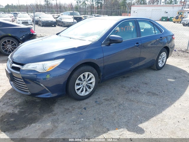 Toyota CAMRY LE 2015 4T4BF1FK7FR450320 Image 2