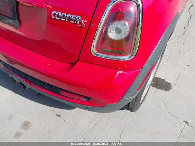 2010 MINI COOPER S WMWMF7C50ATW88997 Photo 5
