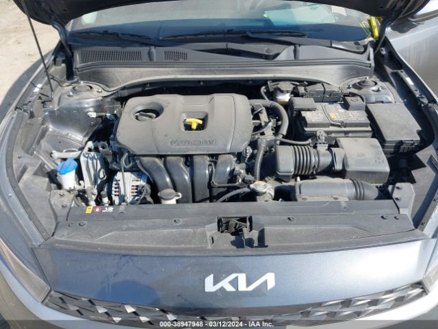 3KPF24AD4NE498974 KIA FORTE FE