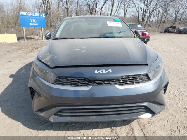 3KPF24AD4NE498974 KIA FORTE FE