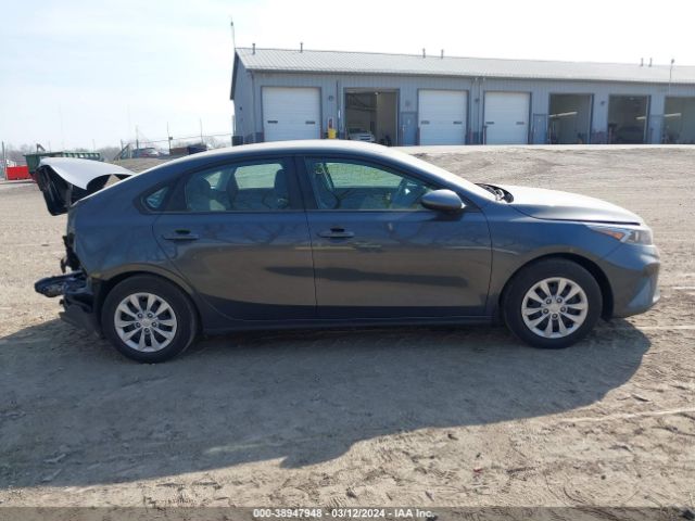 3KPF24AD4NE498974 KIA FORTE FE