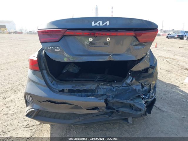 3KPF24AD4NE498974 KIA FORTE FE