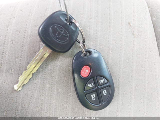 Toyota SIENNA LE 2020 5TDKZ3DC2LS055541 Image 11