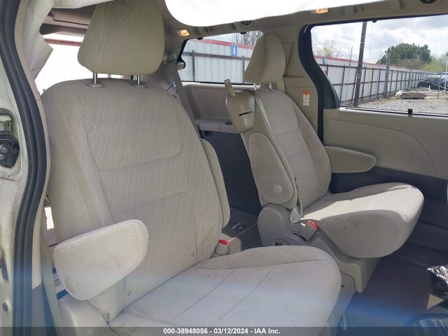 Toyota SIENNA LE 2020 5TDKZ3DC2LS055541 Image 8