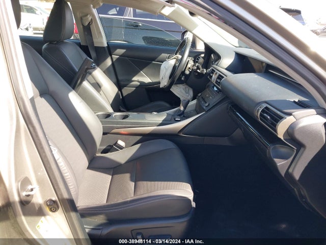 Lexus IS 300 2016 JTHCM1D21G5006274 Image 5