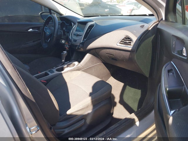 Chevrolet Cruze Ls Auto 2018 1G1BC5SM6J7130041 Image 5