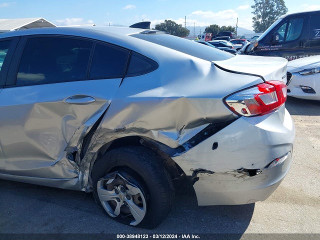 Chevrolet Cruze Ls Auto 2018 1G1BC5SM6J7130041 Image 6