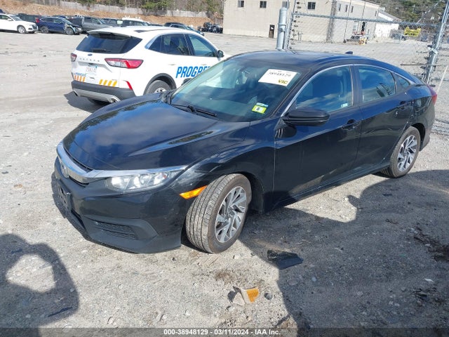 Honda CIVIC EX 2018 2HGFC2F72JH587964 Image 2