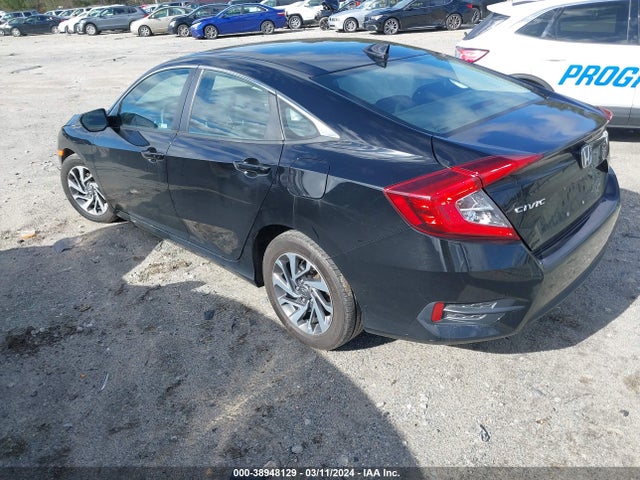 Honda CIVIC EX 2018 2HGFC2F72JH587964 Image 3