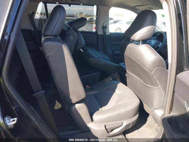 Toyota Grand Highlander Xle 2024 5TDAAAB54RS036798 Image 8