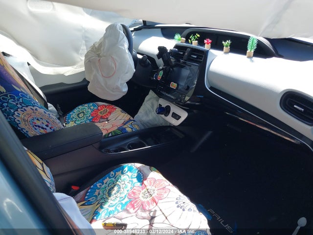 Toyota Prius Two 2016 JTDKBRFU3G3514855 Image 5