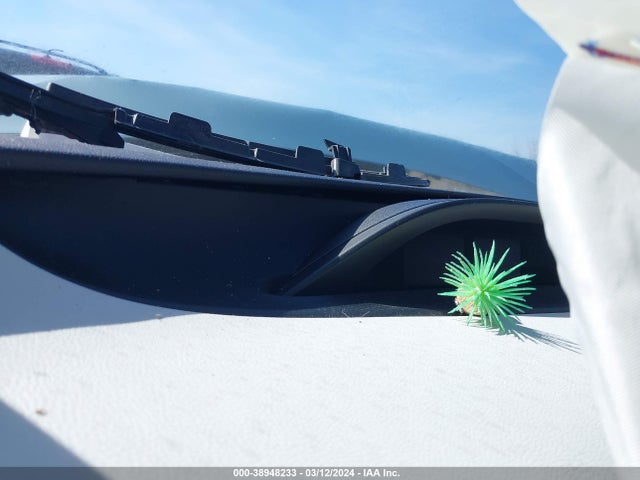 Toyota Prius Two 2016 JTDKBRFU3G3514855 Image 7