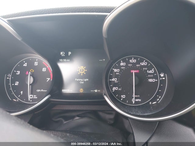 ZARFAECNXJ7573241 Alfa Romeo Giulia Ti Sport Rwd