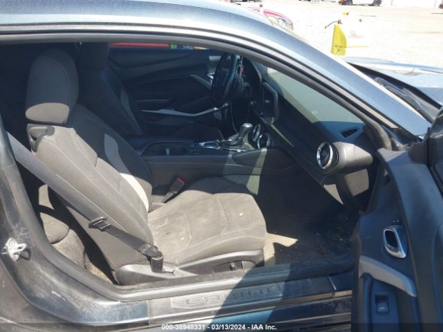 2019 CHEVROLET CAMARO 1G1FB1RXXK0115727 Photo 4