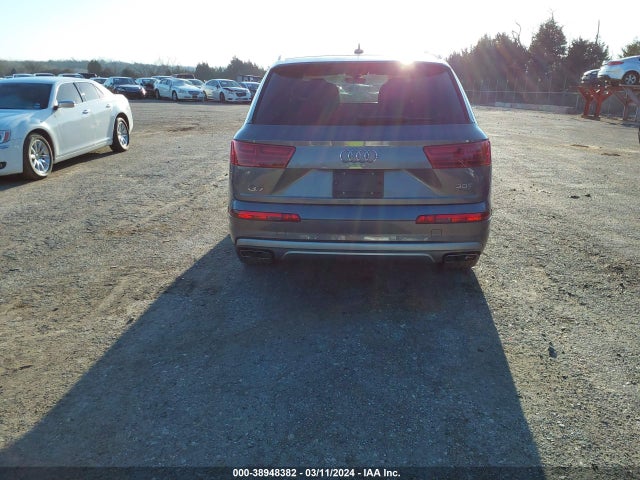 Audi Q7 3.0t Premium 2017 WA1LAAF78HD054407 Image 16