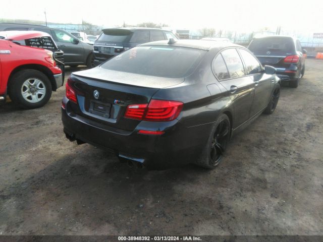 2013 BMW M5 WBSFV9C56DD095517 Photo 3