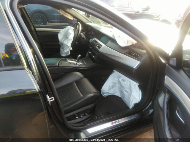 2013 BMW M5 WBSFV9C56DD095517 Photo 4