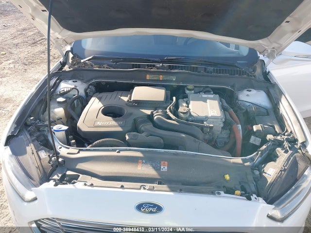 Ford Fusion Hybrid Titanium 2016 3FA6P0RU0GR143252 Image 10