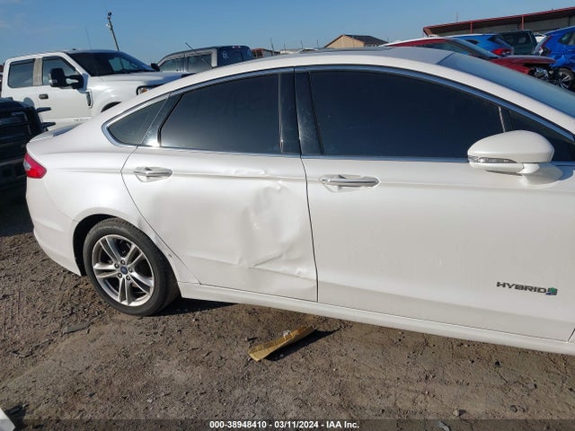 Ford Fusion Hybrid Titanium 2016 3FA6P0RU0GR143252 Image 11