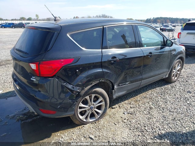 Ford ESCAPE SE 2019 1FMCU0GD2KUA64820 Image 4