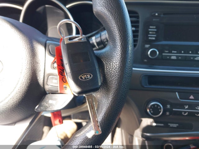 KIA Optima Lx 2015 5XXGM4A77FG422411 Image 11