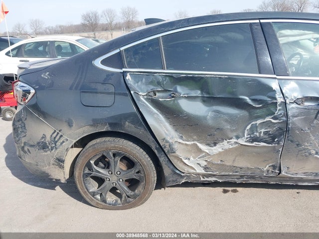Chevrolet Cruze Premier Auto 2018 1G1BF5SM2J7119979 Image 19