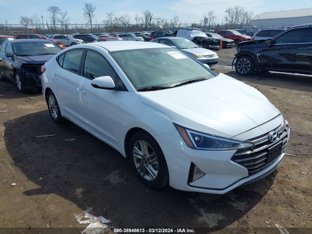 2019 5NPD84LF2KH463216 main image