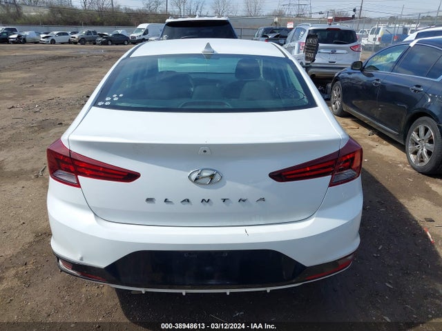 Hyundai ELANTRA SEL 2019 5NPD84LF2KH463216 Image 16