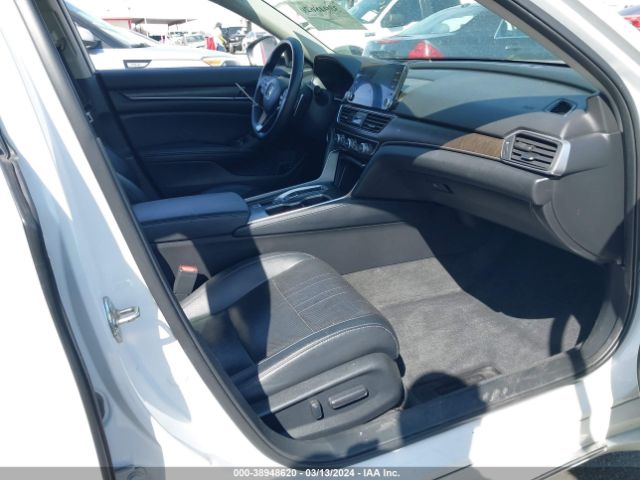 1HGCV2F91JA038642 Honda Accord Touring 2.0t