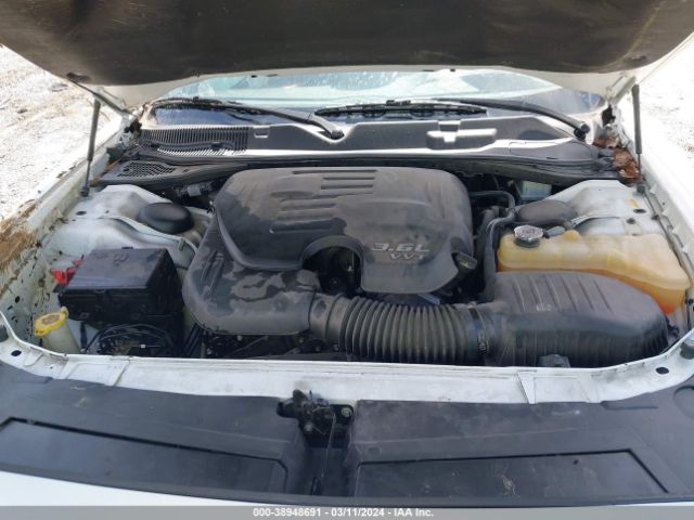 2C3CDZAG0KH669437 Dodge Challenger Sxt