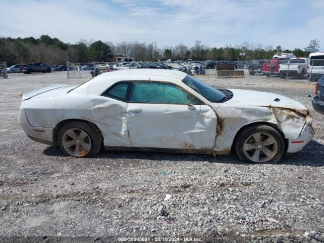 2C3CDZAG0KH669437 Dodge Challenger Sxt