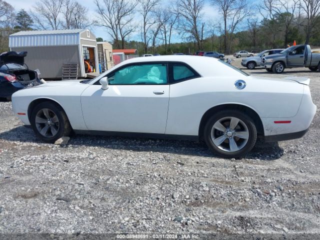 2C3CDZAG0KH669437 Dodge Challenger Sxt