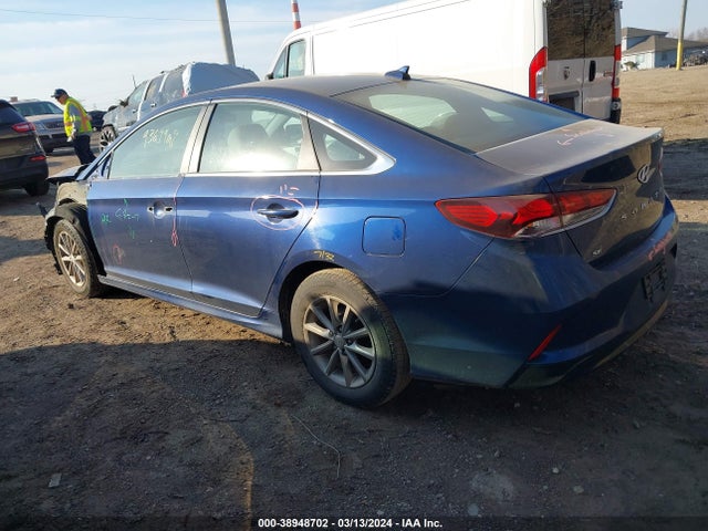 Hyundai SONATA SE 2019 5NPE24AF1KH800421 Image 3