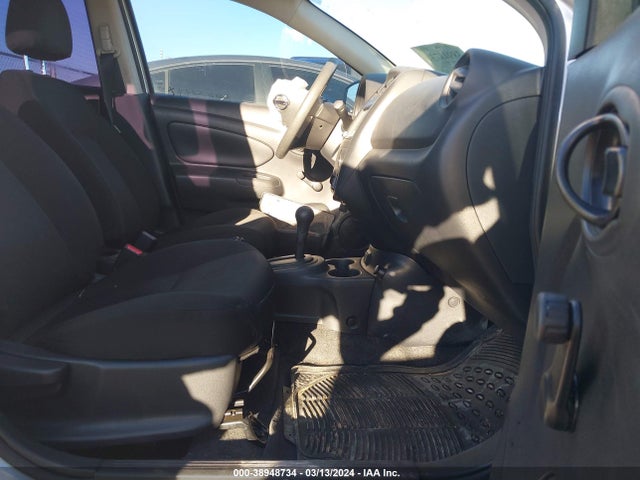 Nissan Versa 1.6 S+ 2019 3N1CN7AP7KL822273 Image 5