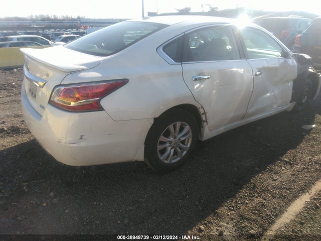 Nissan Altima 2.5 S 2014 1N4AL3AP9EC189977 Image 4