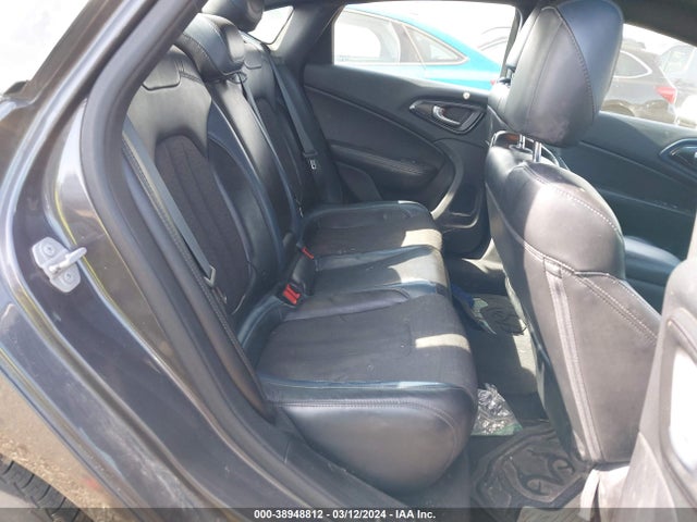 Chrysler 200 S 2015 1C3CCCBB5FN713268 Image 8