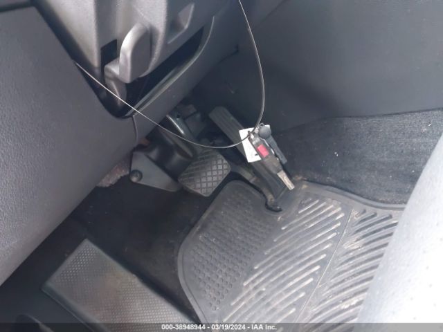 1VWBA7A31JC048563 Volkswagen Passat 2.0t Se