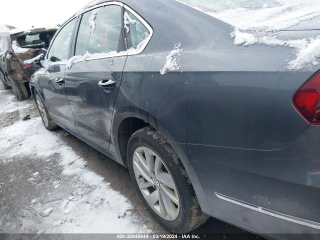 1VWBA7A31JC048563 Volkswagen Passat 2.0t Se