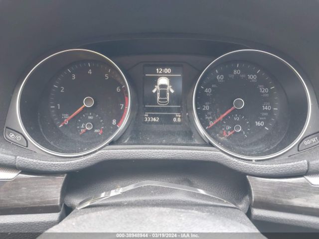 1VWBA7A31JC048563 Volkswagen Passat 2.0t Se