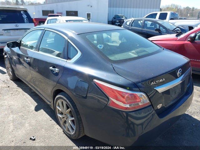 Nissan Altima 2.5 S 2014 1N4AL3AP2EN360105 Image 3