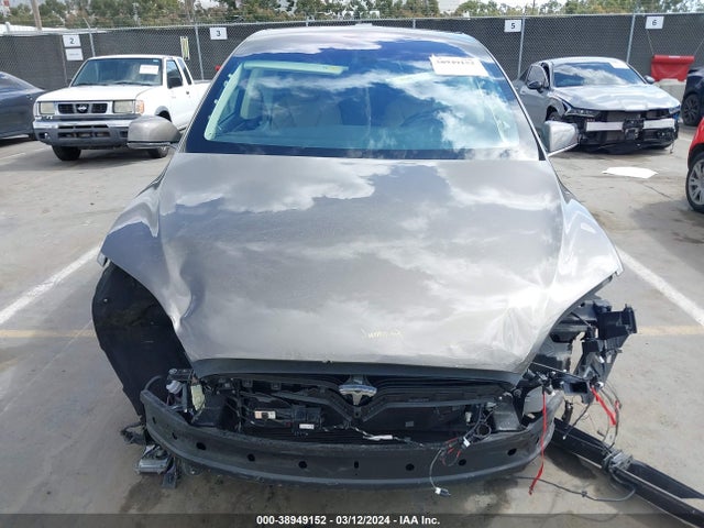 Tesla Model X 60d/p100d/p90d 2016 5YJXCAE40GFS00542 Image 12
