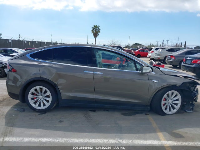 Tesla Model X 60d/p100d/p90d 2016 5YJXCAE40GFS00542 Image 13